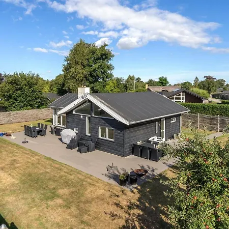 Holiday home Danske - 150m From The Sea In Se Jutland By Interhome *